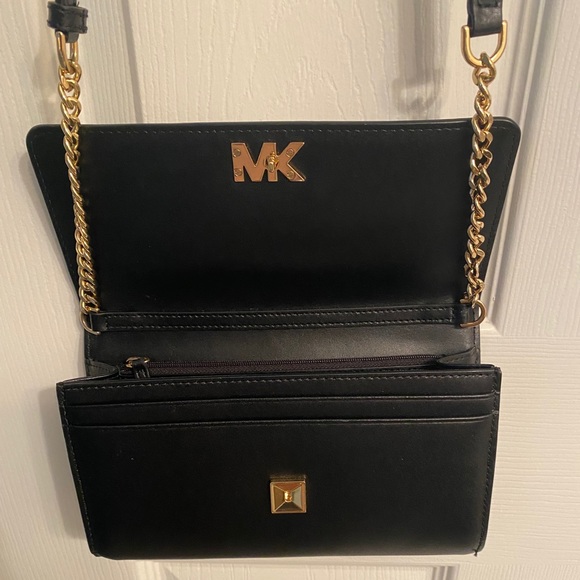 Michael Kors Bags Michael Kors Black Leather Crossbody Poshmark